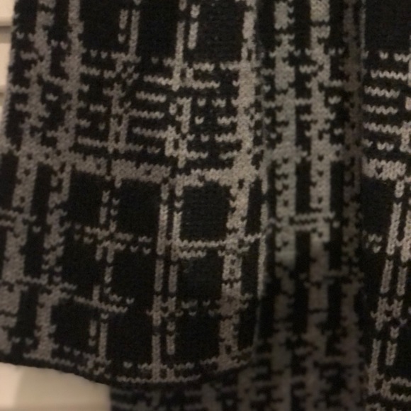 Sweater - Picture 3 of 4